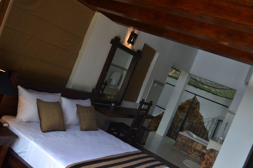 Ella Jungle Inn Kahatamaditta Exteriör bild