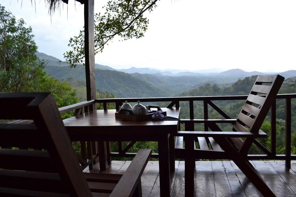 Ella Jungle Inn Kahatamaditta Exteriör bild