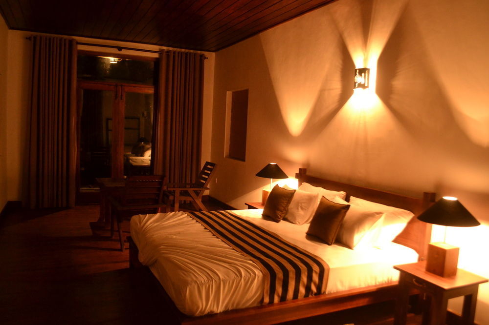 Ella Jungle Inn Kahatamaditta Exteriör bild