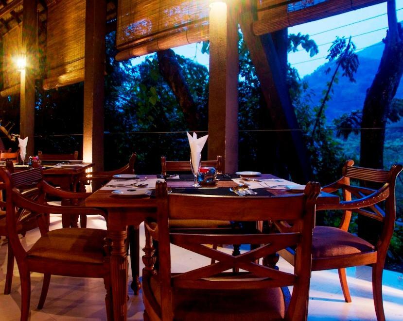 Ella Jungle Inn Kahatamaditta Exteriör bild